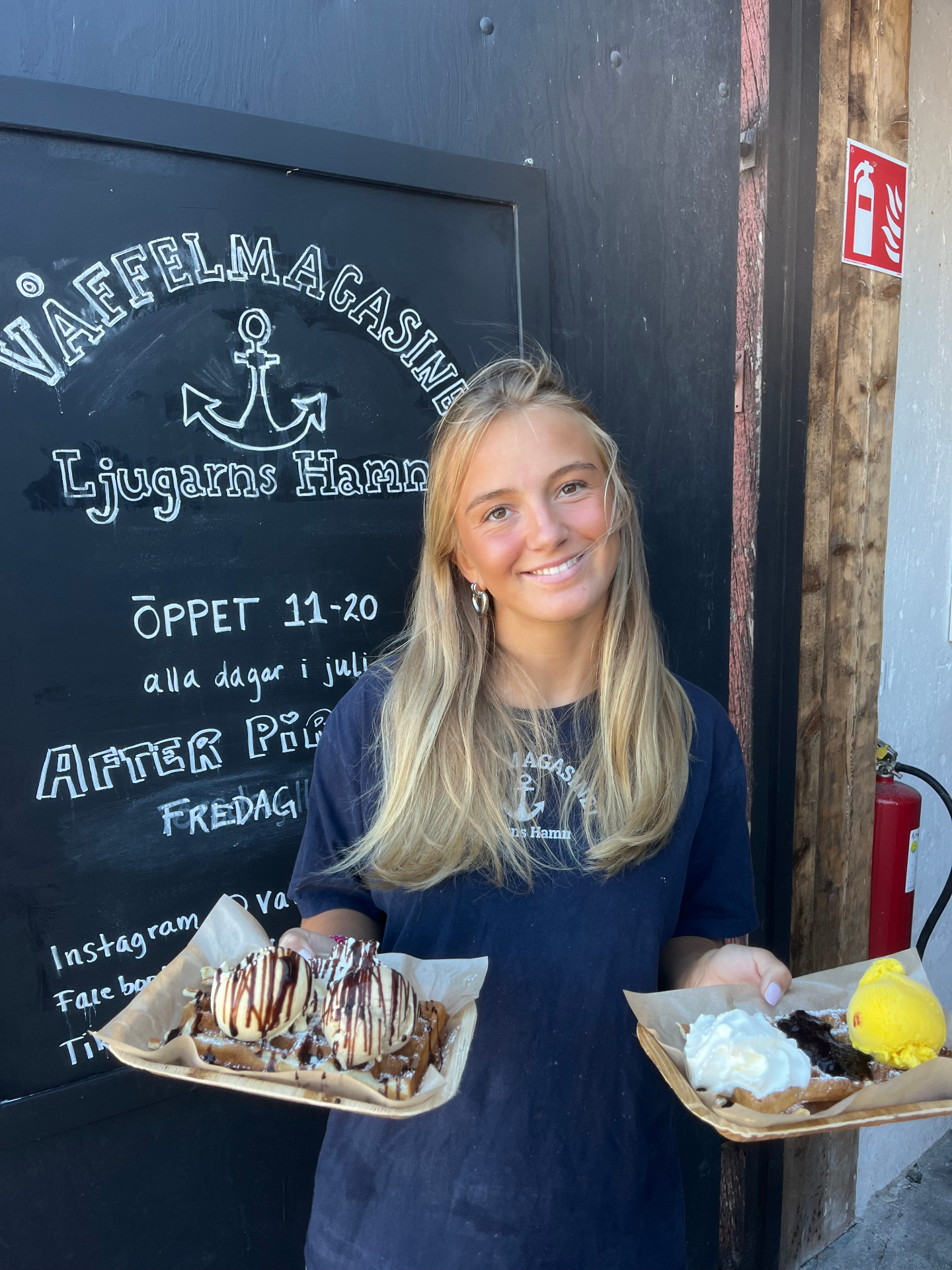 Våfflor med glass och choklad